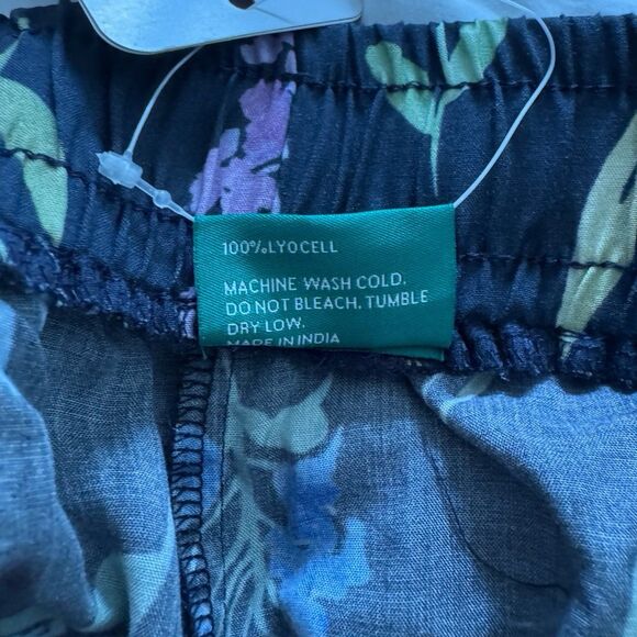 NWT Uncommon Goods Birth Month Flower Lounge Pajama Pants in Larkspur Floral - Picture 8 of 8